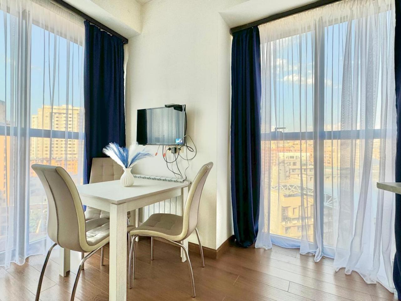 Ns Apartments In Yerevan City Centre Eksteriør billede