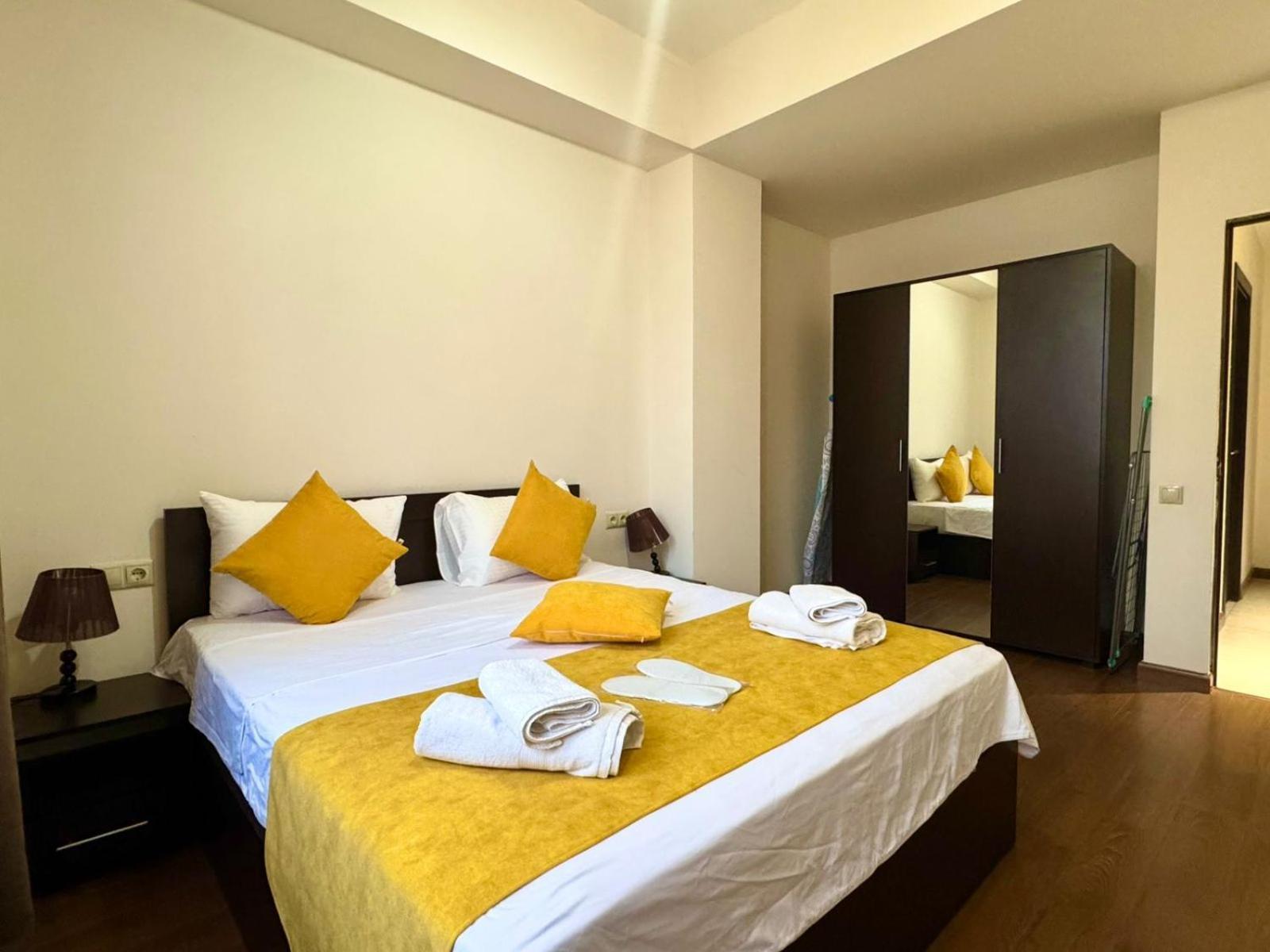 Ns Apartments In Yerevan City Centre Eksteriør billede